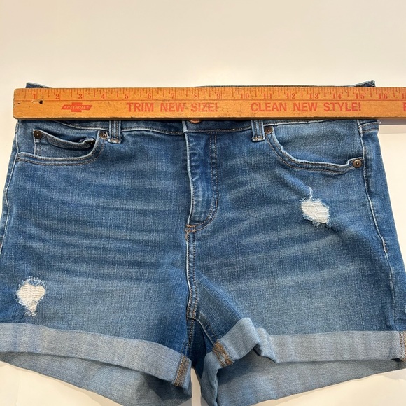 LC Laura Conrad Sz 12 Distressed Blue Jean Shorts - Picture 3 of 8